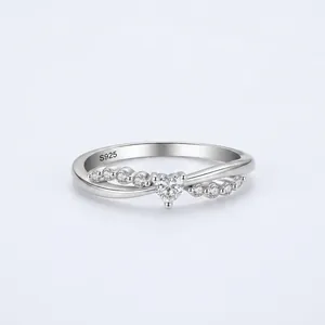925 Sterling Silver Heart Zirconia Crossed Band Ring For Women Romantic Small Fresh Sweet Finger Jewelry Finger Accessories