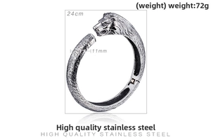 Détail d'un bracelet lion en acier inoxydable de 72g avec ses dimensions et son poids