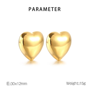 Detail view of gold 18K hollow heart earrings with 30x12mm size and 15g weight specs