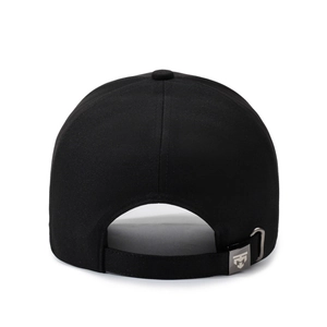 Casquette de baseball noire vue arrière avec boucle métallique et texture en sergé