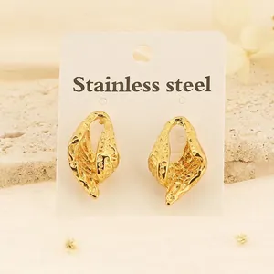 Boucles d'oreilles vintage en acier inoxydable doré à texture géométrique martelée