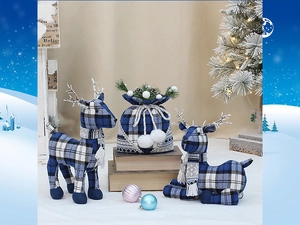 Blue and white plaid fabric Christmas reindeer dolls with gift bag for winter decor