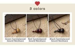 Trois couleurs de colliers gourde en bois de santal avec cordons noirs réglables