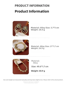 Détails du coffret parure vintage tête de lion : collier, bracelet et boucles d'oreilles