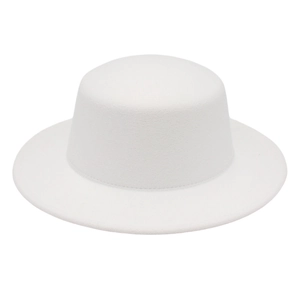 Chapeau fedora blanc à bord large et sommet plat au design minimaliste de style français