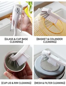 Brosse de nettoyage polyvalente montrant l'usage pour bouteilles et filtres à mailles