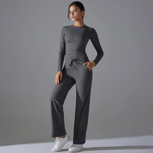 Ensemble de yoga gris foncé avec pantalon large taille haute et haut à manches longues