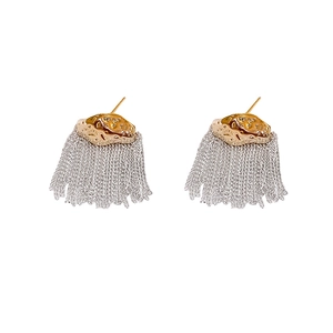 Boucles d'oreilles élégantes à pampilles en chaîne plaquées or avec texture martelée chic