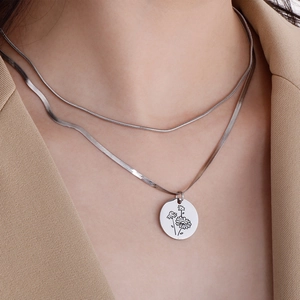 Collana a doppio strato in acciaio inossidabile con ciondolo floreale di nascita