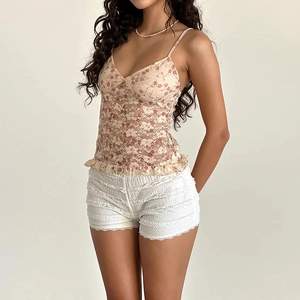 Ensemble haut caraco en dentelle florale et short blanc de style rétro français chic