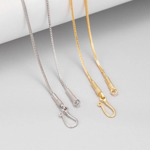 Minimalist gold and silver keel chain necklaces with elegant spiral clasp for women