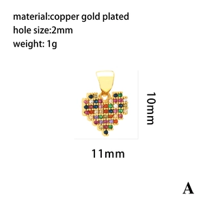 Pendentif cœur détaillé plaqué or 18 carats avec zircons colorés et dimensions