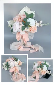 Detalle de ramo de novia con rosas, perlas y cintas de organza fluidas color melocotón