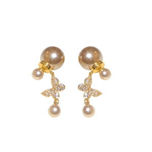 Elegant gold butterfly pearl earrings with zircon stones in a French vintage style