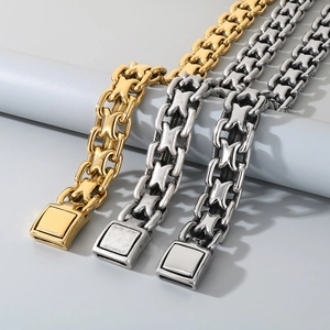 Men's interlocking stainless steel chain bracelets in gold, vintage silver and bright silver