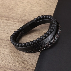 Pulsera multicapa para hombre con cuentas de piedra de lava y cuero trenzado con imán
