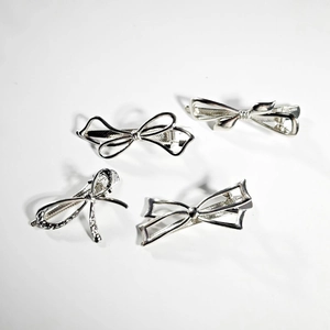 Women Hollow Metal Hair Clips Alloy Heart Bow Geometric Bangs Side Hairpins Elegant Sweet Cool Style Hair Accessories