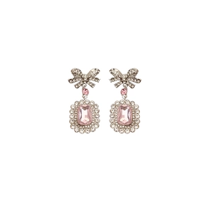 Boucles d'oreilles nœud avec pierre rose rectangulaire, tige argent et micro diamants