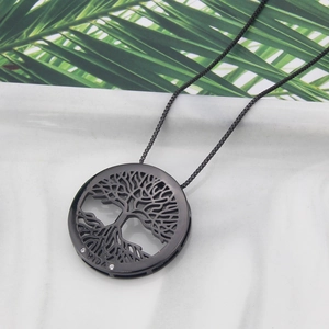 18k gold plated tree of life black necklace with Vida engraving and small crystals