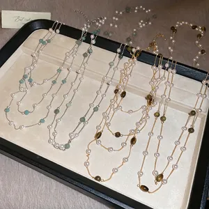 Collana lunga con perle e occhio di tigre vintage, gioiello raffinato per un look a più strati