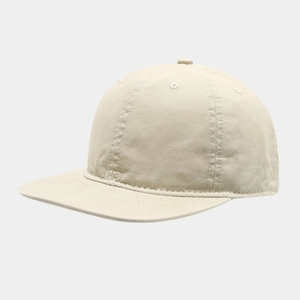 Classic American retro beige cotton flat brim baseball cap with 6-panel structure
