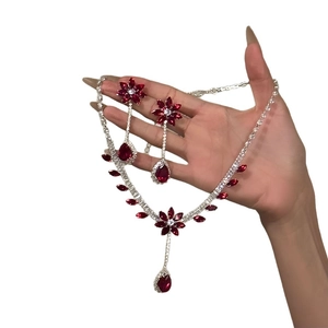 Elegant floral waterdrop necklace and earrings jewelry set with red zircons in silver