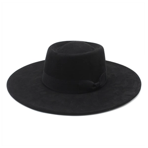 Chapeau fedora noir élégant à bord large avec ruban en satin pour mode féminine