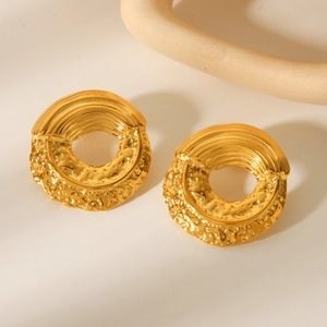 Textured 18k gold plated stainless steel hoop earrings with hammered surface detail