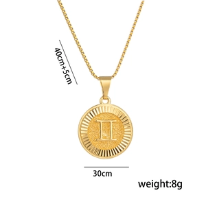 Détails du pendentif zodiaque Gémeaux doré avec chaîne box et dimensions précises