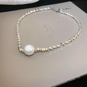 Minimalist silver geometric chain choker with a large white pearl pendant for women