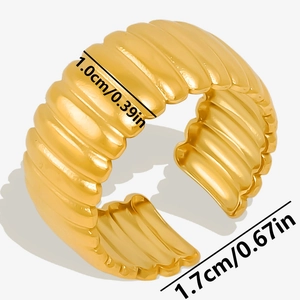 Detailed dimension view of golden chunky ribbed wave ring showing width and inner diameter