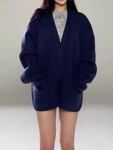 Oversized Women Knit Cardigan V Neck Button Down Loose Sweater With Pockets Long Sleeve Casual Chic Soft Outerwear