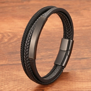 Bracciale multistrato da uomo in pelle nera con corda intrecciata e chiusura in metallo