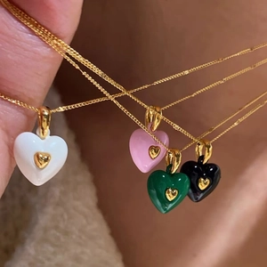 French Vintage Heart Pendant Necklace Alloy Enamel Colorful Sweet Dainty Clavicle Chain For Women