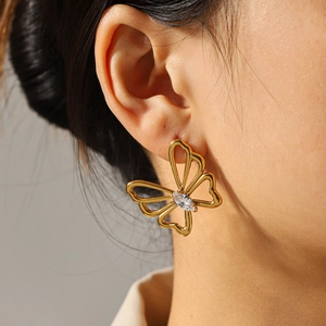 Butterfly stud earrings in 18k gold plated stainless steel with marquise cut zircon