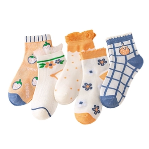 Set of 5 pairs of colorful knit mesh baby socks with floral and strawberry patterns