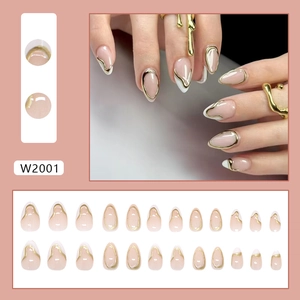 Faux ongles French amande avec lignes dorées ondulées minimalistes et base rose poudré