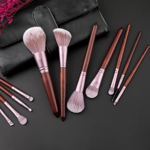 Kit de 11 pinceaux maquillage avec manches en bois d'acajou et poils dégradés violets