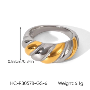 Detailed view of bicolor croissant dome ring showing 0.88cm width and 6.1g weight specs