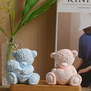 3D Teddy Bear with Heart Silicone Mold for DIY Scented Candles and Plaster Ornaments