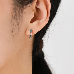 Modern S925 sterling silver interlocking chain hoop earrings with colorful enamel finish