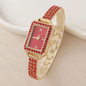 Montre carrée dorée pour femme avec cadran rouge strassé et bracelet de luxe