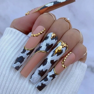 Press On Nails Cow Print Rhinestone Long Coffin Fake Nails Matte Nude Pink Gold Metal Line Fashionable For Women