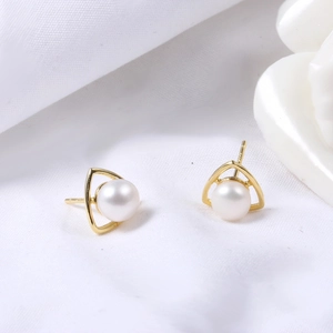 Elegant S925 silver triangle stud earrings with natural freshwater pearls and gold plating