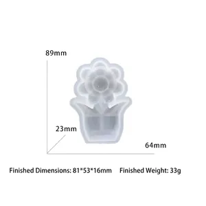 Detalle macro del molde de silicona para maceta de girasol con dimensiones de producto