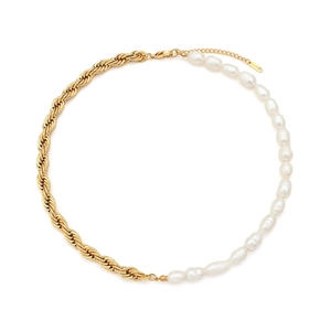 Minimalist K18 gold plated chain necklace featuring half baroque pearls and toggle clasp
