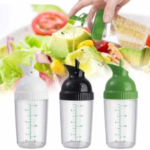 200ml plastic squeeze bottle for sauces and dressings with measurement markings
