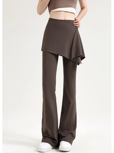 Pantalon de yoga évasé marron foncé à taille haute avec superposition de jupe asymétrique