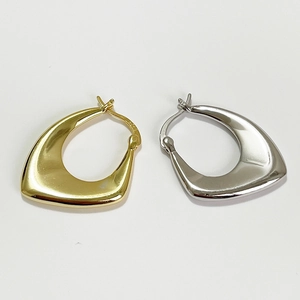 Minimalist S925 sterling silver geometric shield hoop earrings in gold and silver