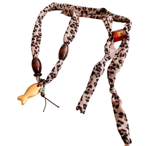 Retro fabric beaded goldfish pendant necklace with leopard print and wooden beads
